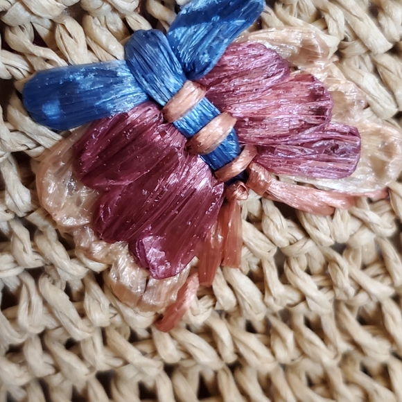 Beautiful 100% Paper Handbag - Picture 7 of 13